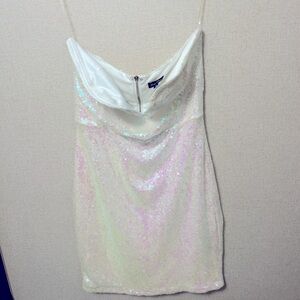Elegant Sequin Dress in Iridescent White